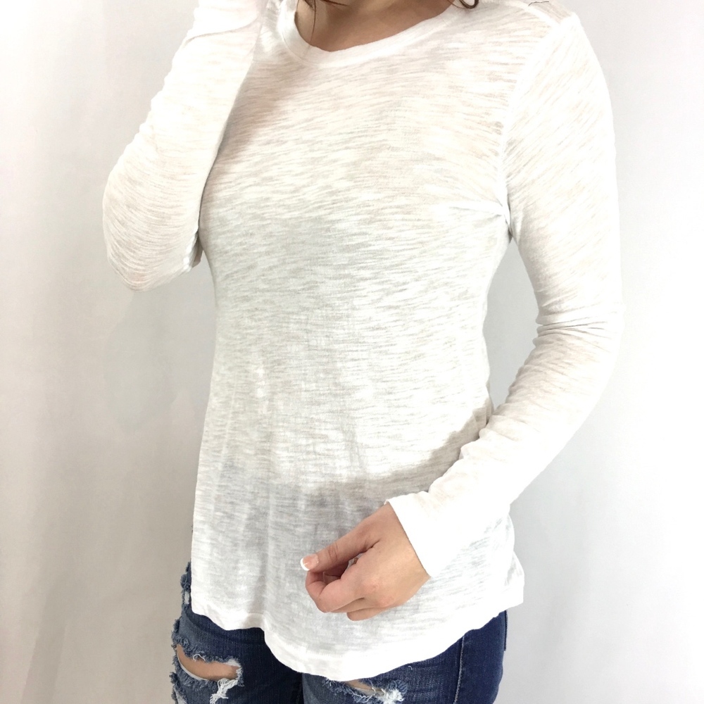 Basic White Long Sleeve Tee - Picture 4 of 4
